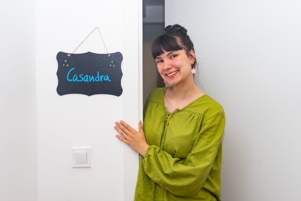 Casandra Canosa, miembro del equipo multidisciplinar del gabinete psicológico Marta Martín Montero